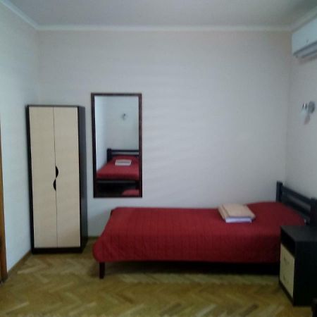 Hotel Tsentralnoho Budynku Khudozhnyka Kiev Extérieur photo